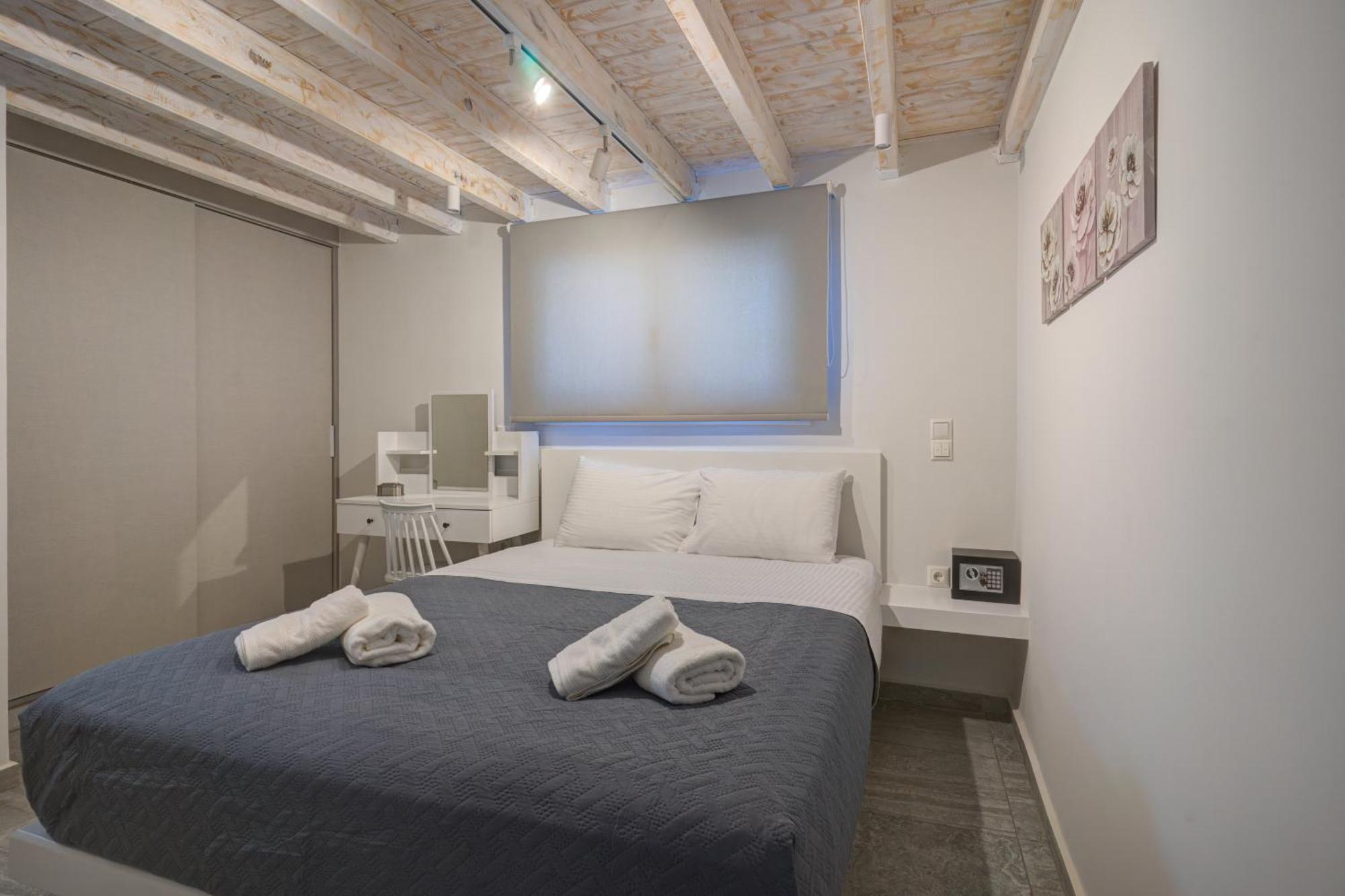 Molos Beachfront Apartments In דיאקופטו מראה חיצוני תמונה