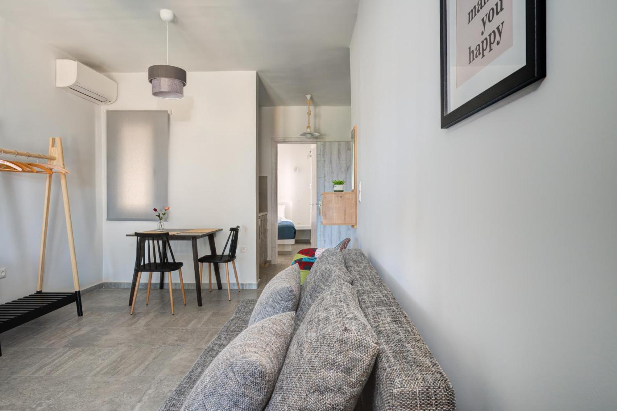 Molos Beachfront Apartments In דיאקופטו מראה חיצוני תמונה